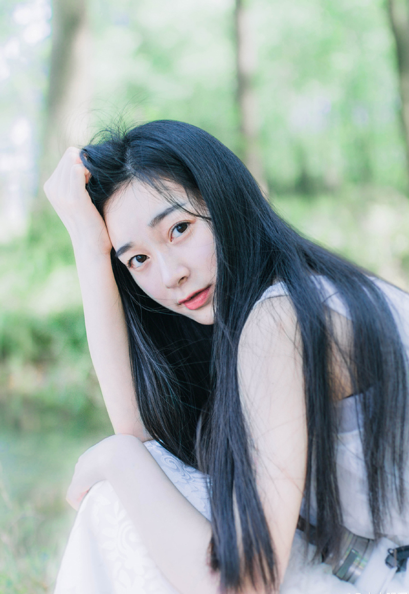 多少人以友谊的名义，爱着一个人！